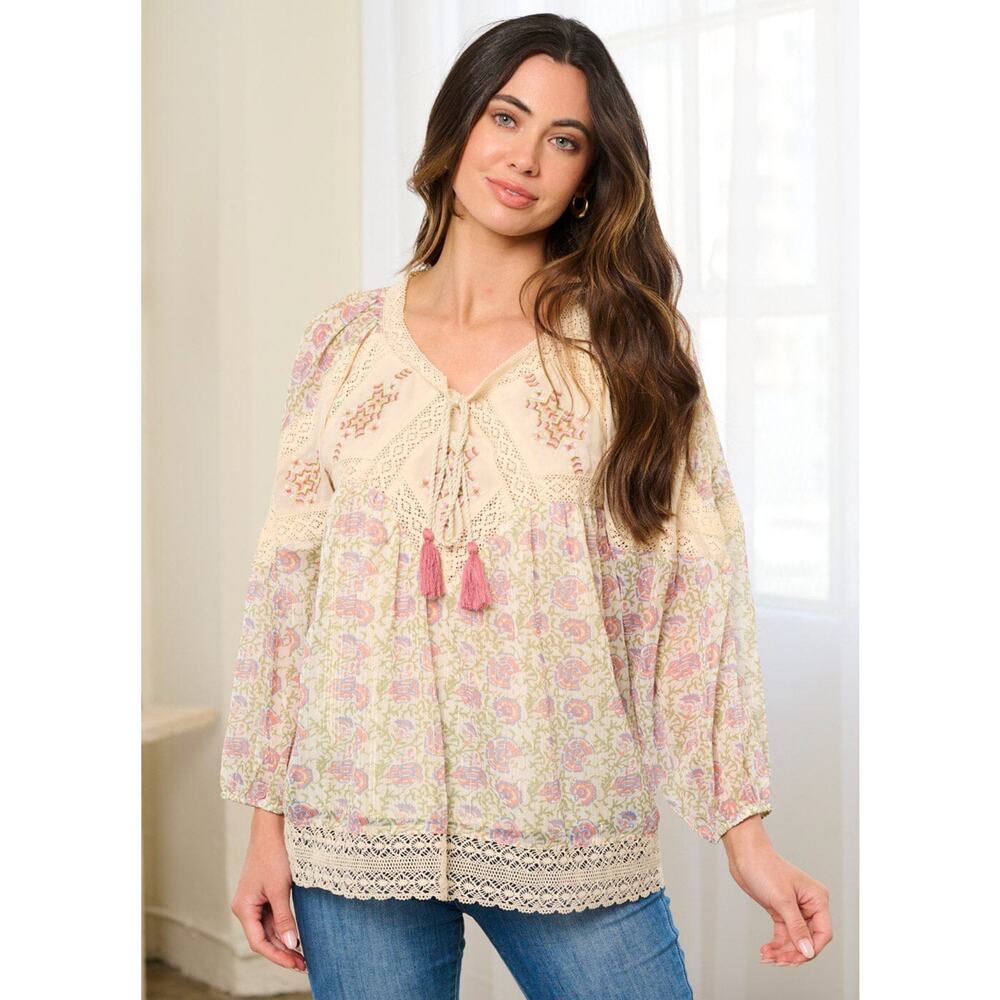 See And Be Seen Womens Long Sleeve Embroidered Floral Blouse Top Size Medium New